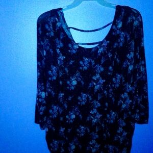 Black and Blue Backless Blouse with 3/4 Sleeves